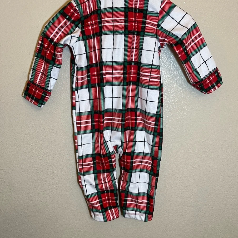 Bundle Carter’s 9 Month Red Buffalo Plaid Holiday Romper Vest Sweatshirts